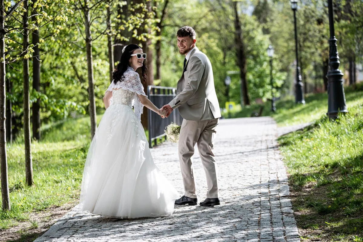 Sesja poślubna para młoda