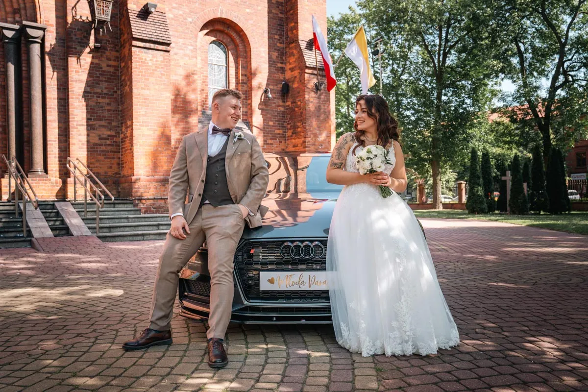 Sesja ślubna para młoda